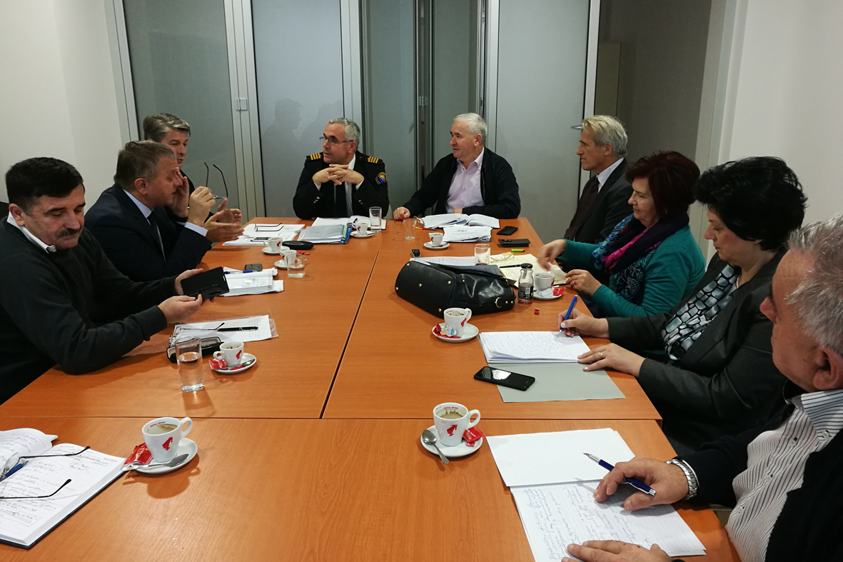 Članovi Komisije za vanjsku trgovinu i carine posjetili Regionalni centar Mostar Uprave za indirektno oporezivanje BiH